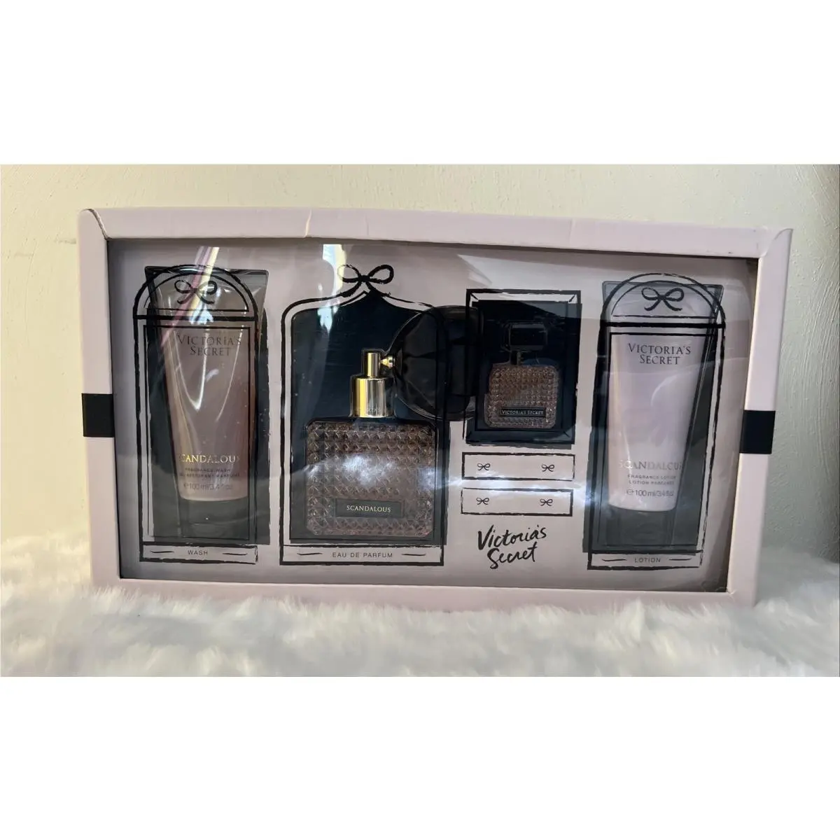 Victoria`s Secret Scandalous Perfume Lotion Wash Gel 4pc Gift Box Set by Victoria's Secret
