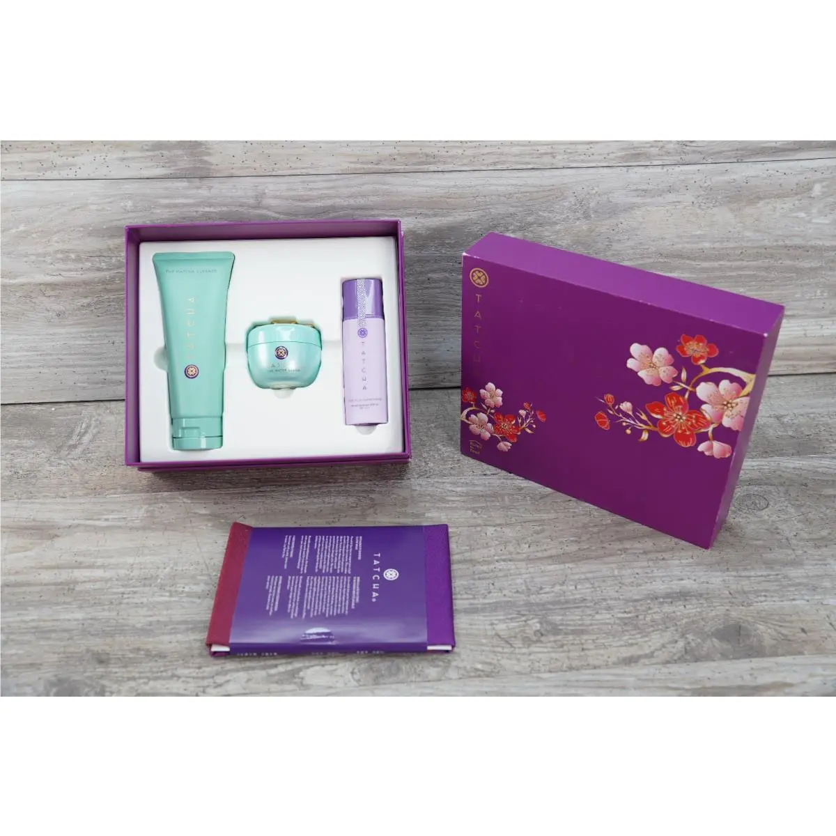 The Pure Pores Set Matcha Cleanse Water Cream Silk Sunscreen Gift Box by Tatcha
