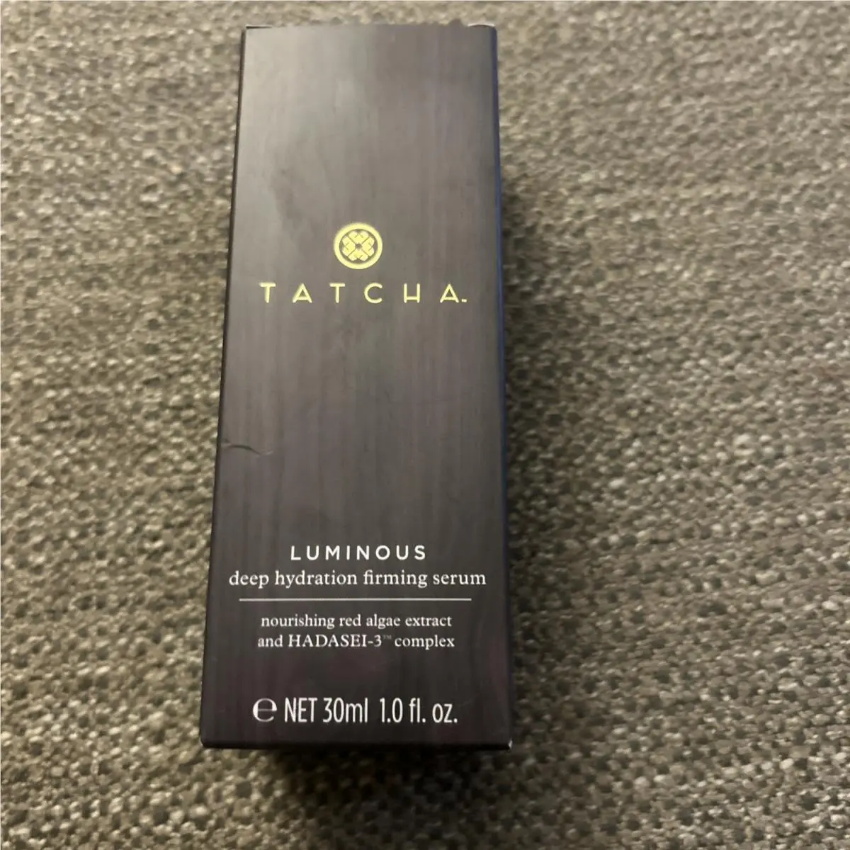 Luminous Deep Hydration Firming Serum 1oz Box by Tatcha