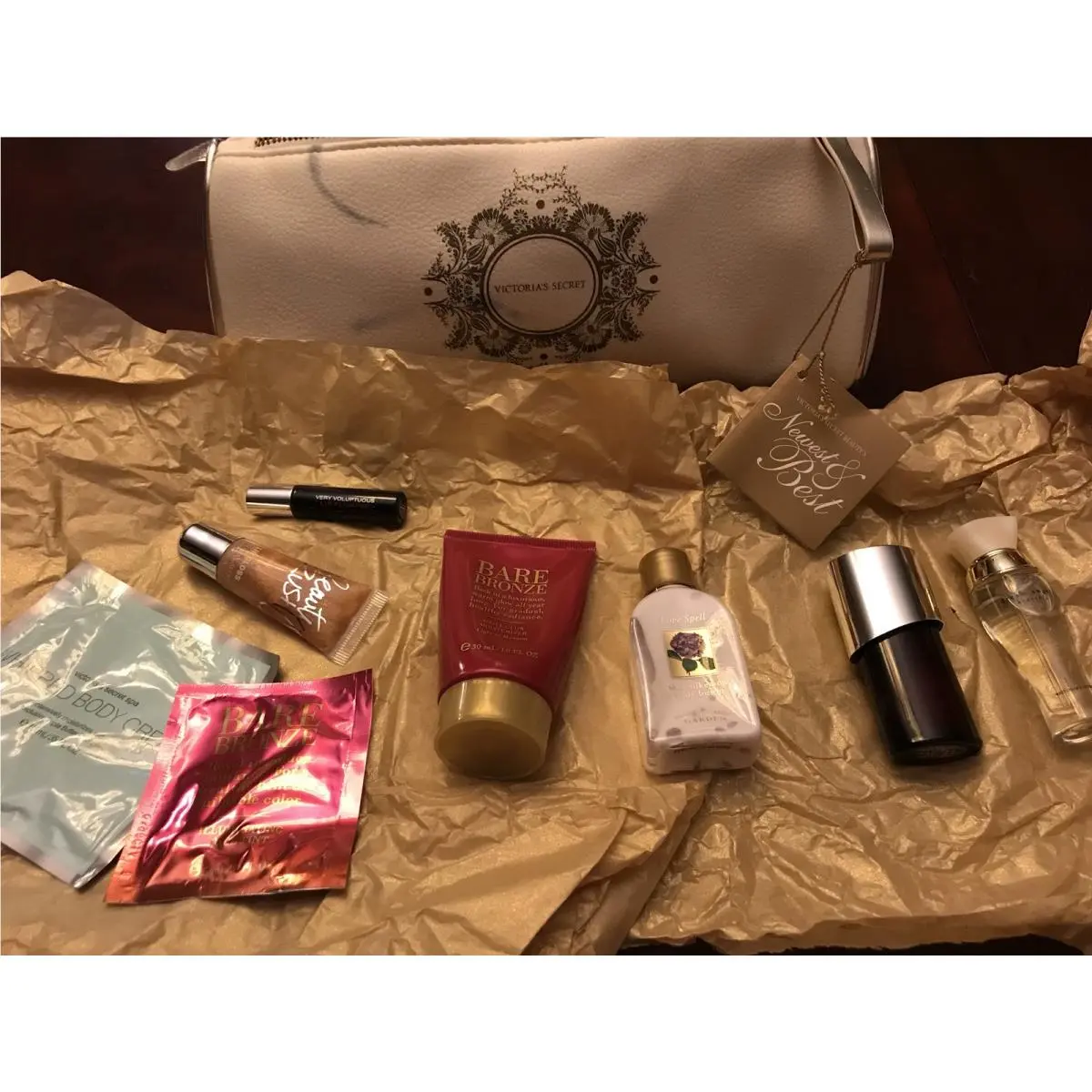 Victoria’s Secret Vintage 8 Piece Mini Beauty Cosmetic Bag Gift Set by Victoria's Secret