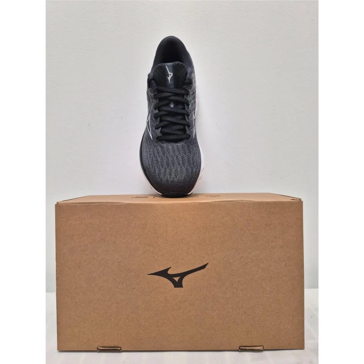 Mizuno shoes - MIZUNO WAVE INSPIRE 20 - WAVE INSPIRE - 411437EY00 - Black 0
