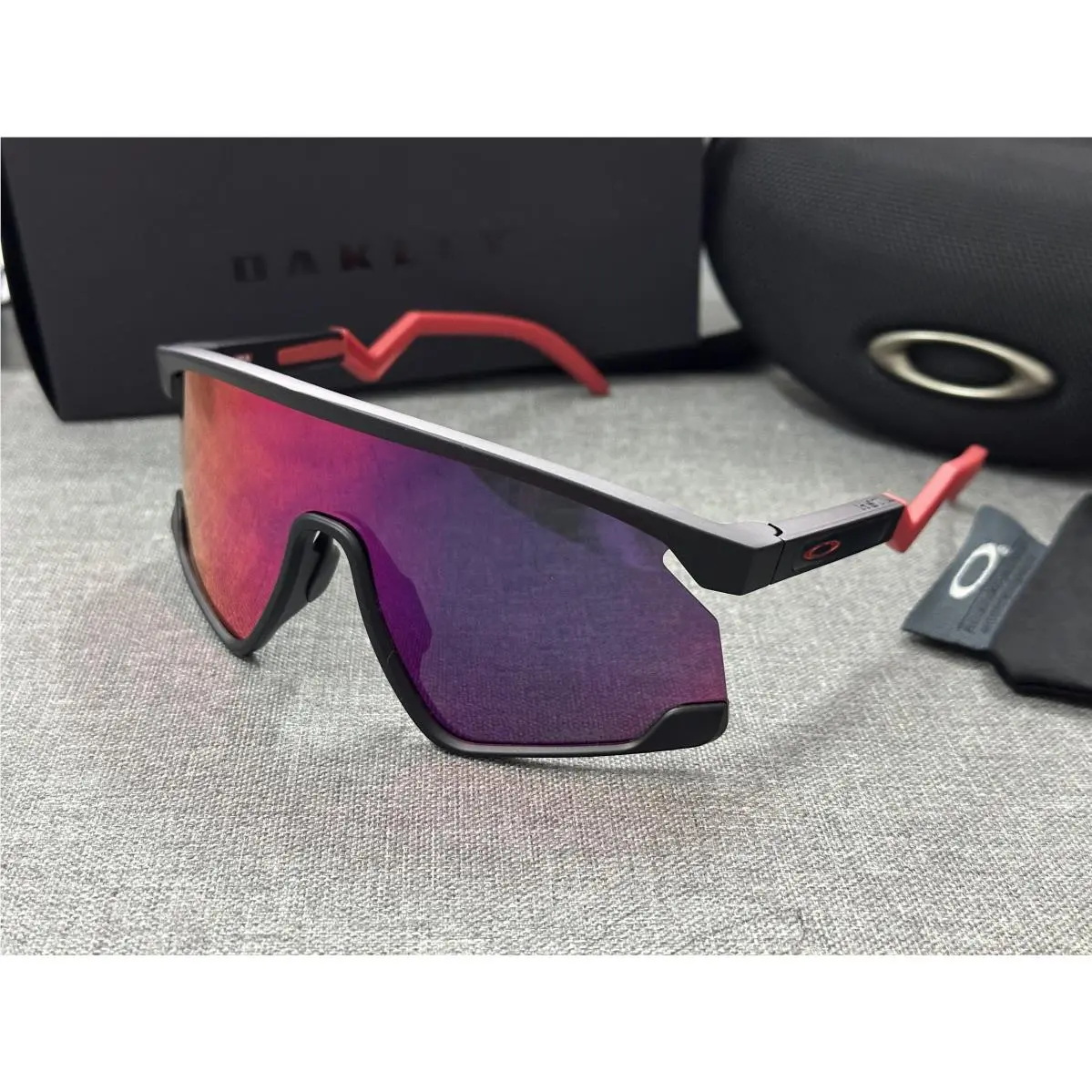 Sunglasses Btxr OO9280 Matte Black Blue Pink w/ Prizm Lens by Oakley
