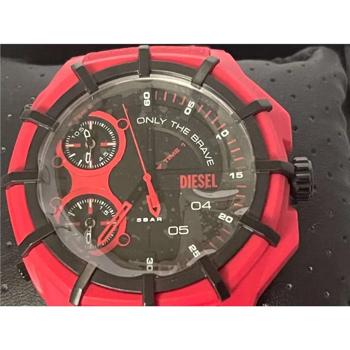 Men`s Watch DZ1989 Framed Silicone Red Oversize by Diesel