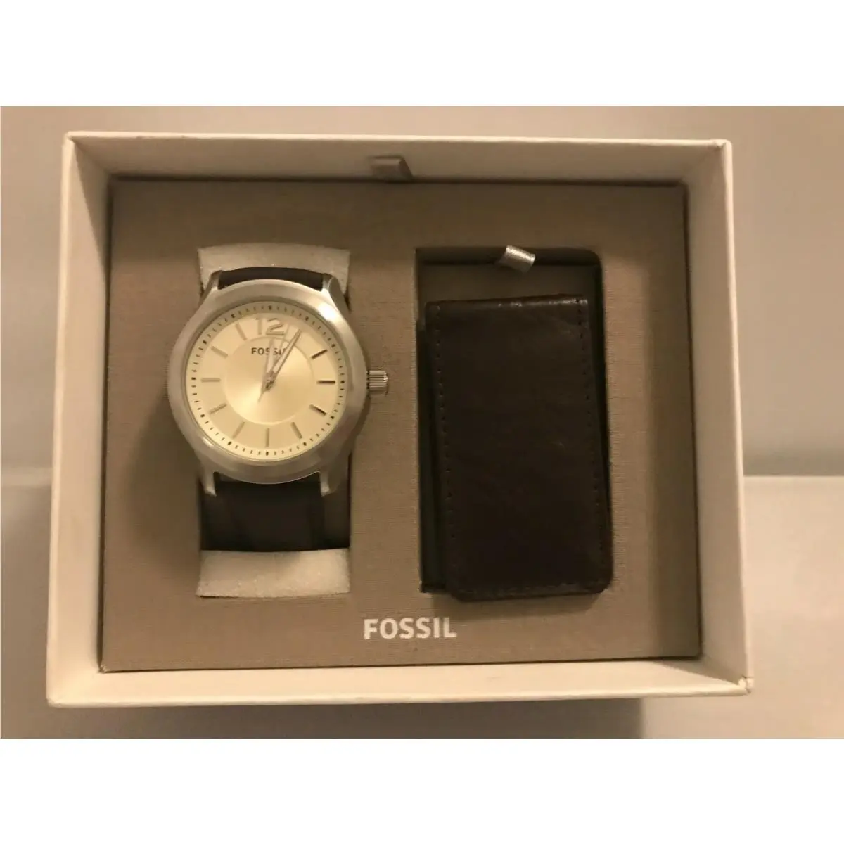 BQ2338 Editor Three-hand Brown Leather Watch and Wallet Box Set by Fossil