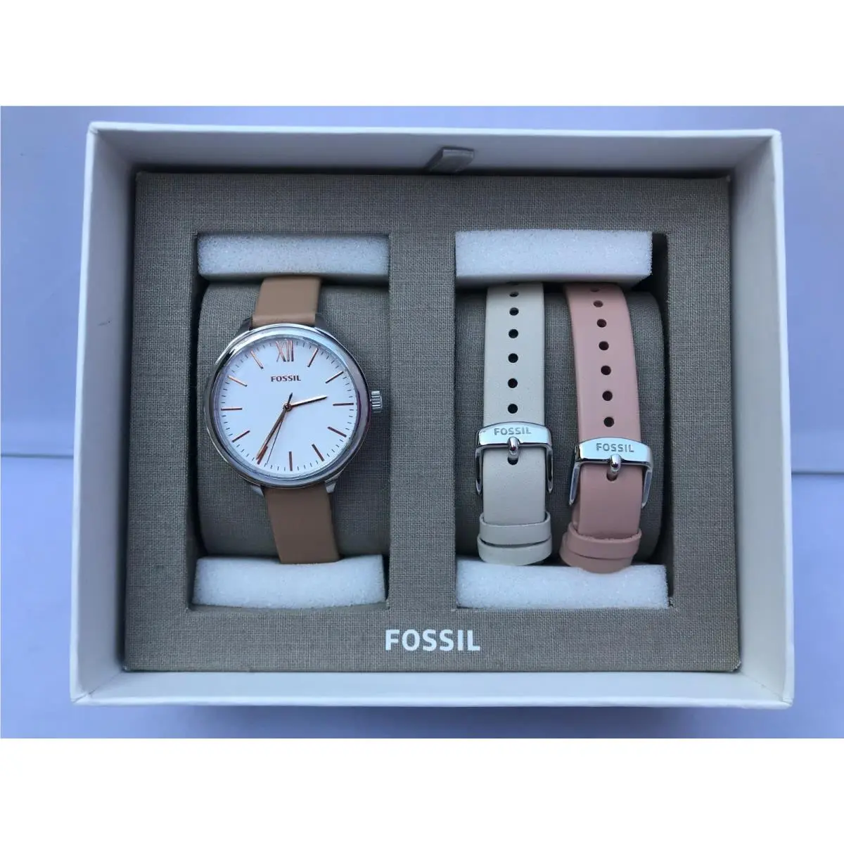 Suitor Silver White Dial Leather Strap Watch Gift Set BQ3416SET by Fossil