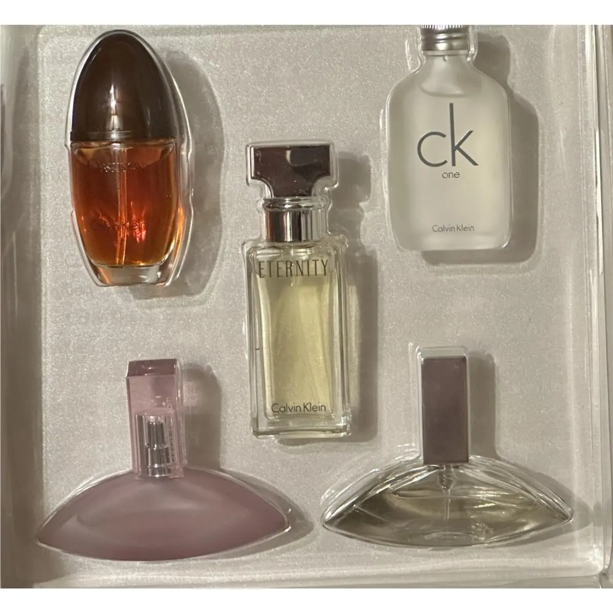 Women`s 5 Piece Mini Gift Set Assorted Perfume 0.5oz Each by Calvin Klein
