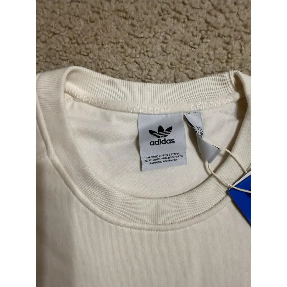 Adidas clothing - Wonder White 4