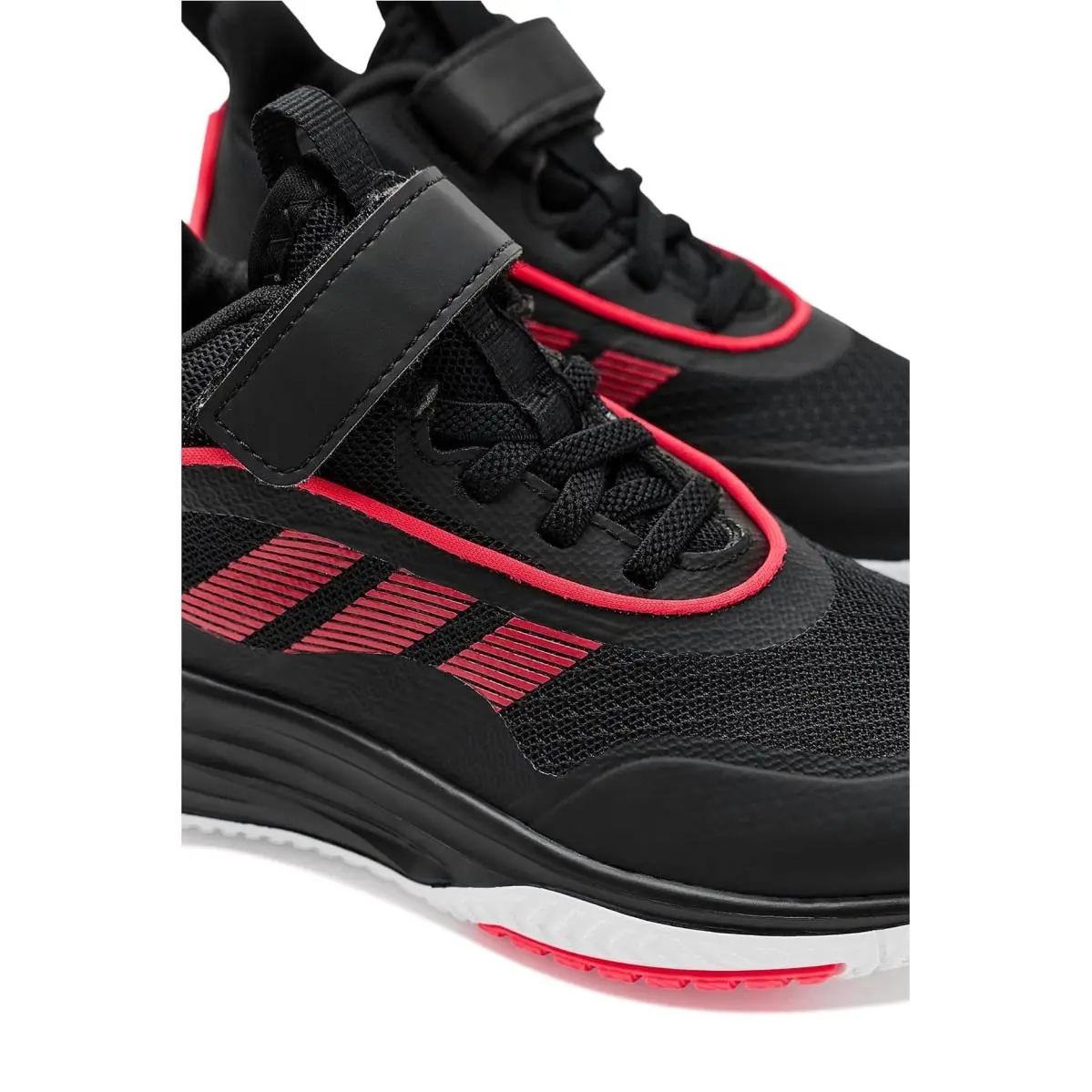 Adidas shoes - Black/Iron Metallic/Shock Pink 18