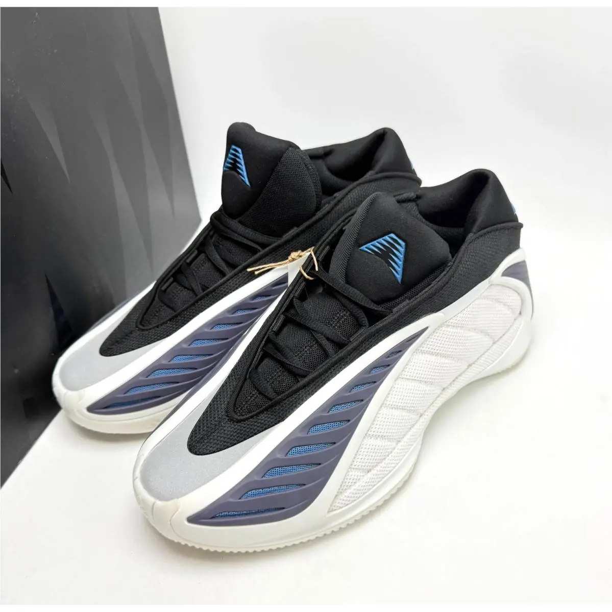 AE 2 Alphadawg JQ9493 Men`s sz 8 by Adidas