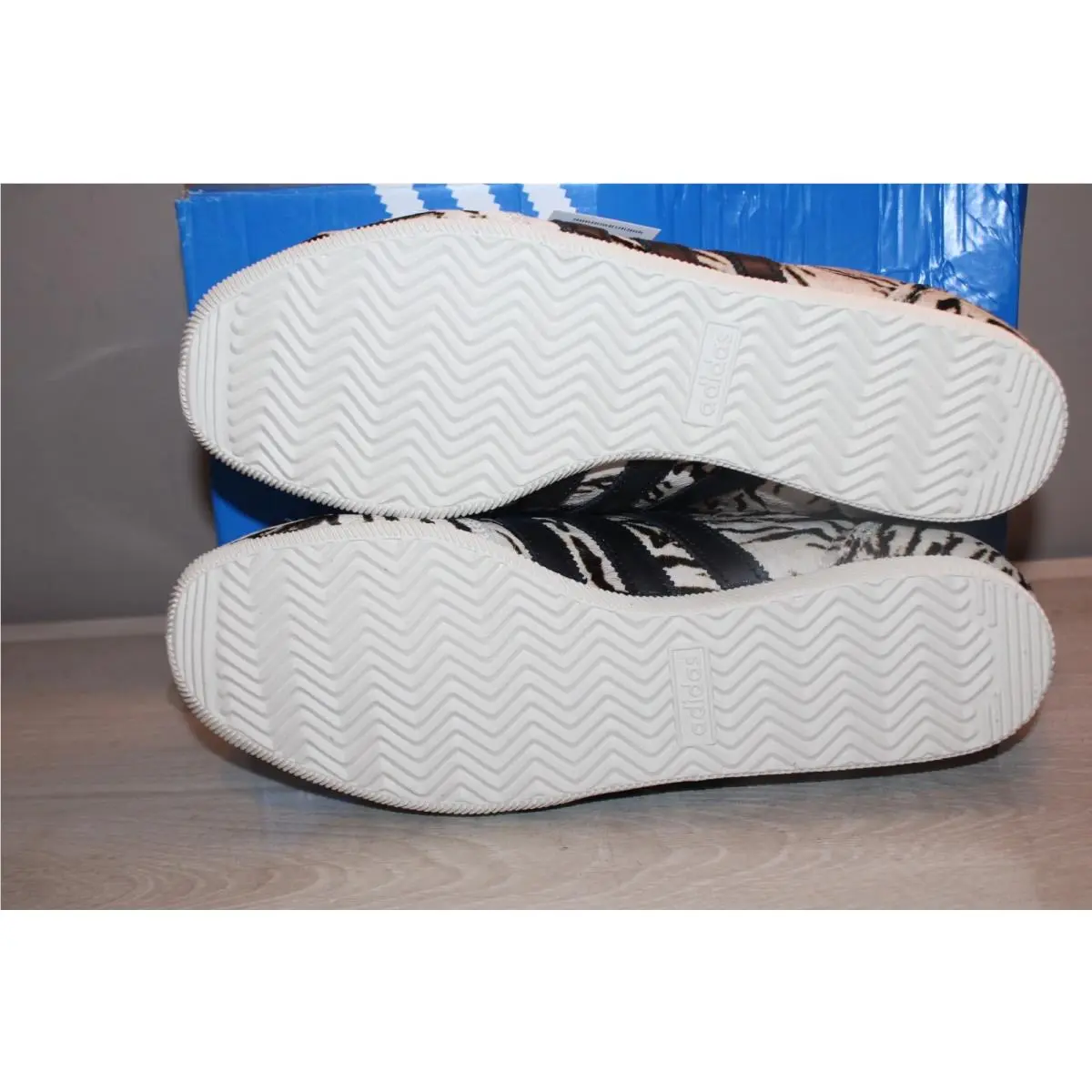 Adidas shoes - adidas Japan - Japan - KI6544 - Ivory 6