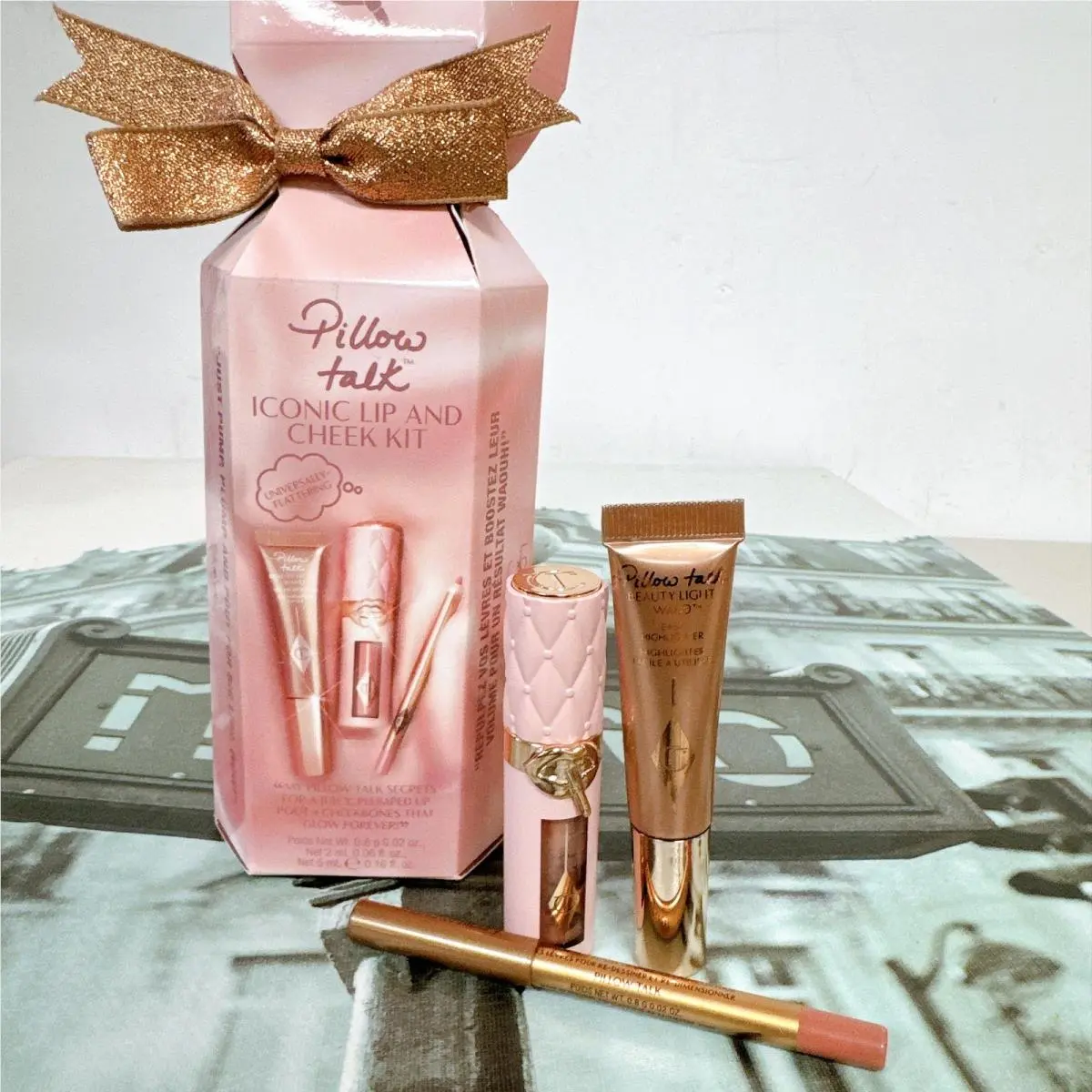 Pillow Talk Medium 3-in-1 Lip Cheek Set Boxed by Charlotte Tilbury