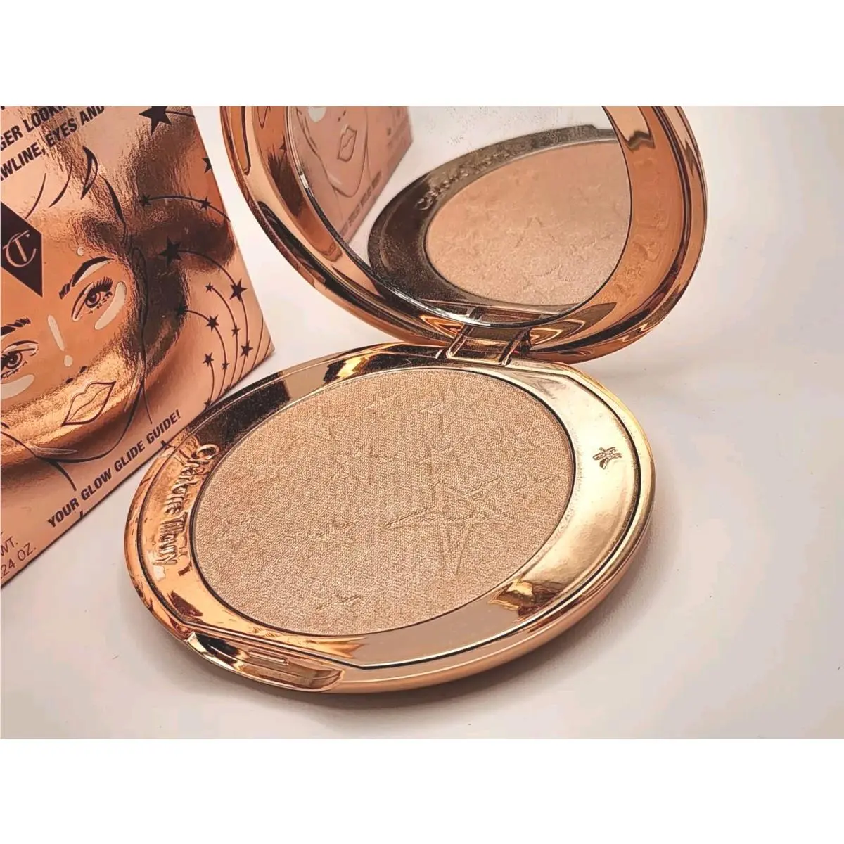 Glow Glide Face Architect Highlighter Champagne Glow RP by Charlotte Tilbury