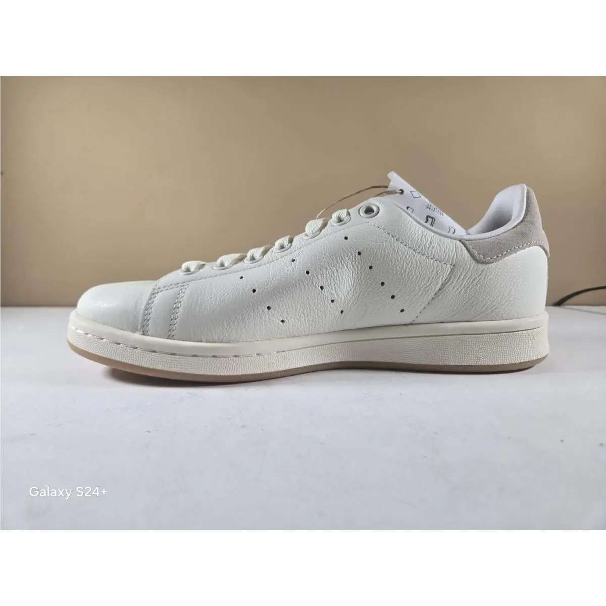 Adidas shoes - adidas Stan Smith - Stan Smith - IU3898 - Ivory 1