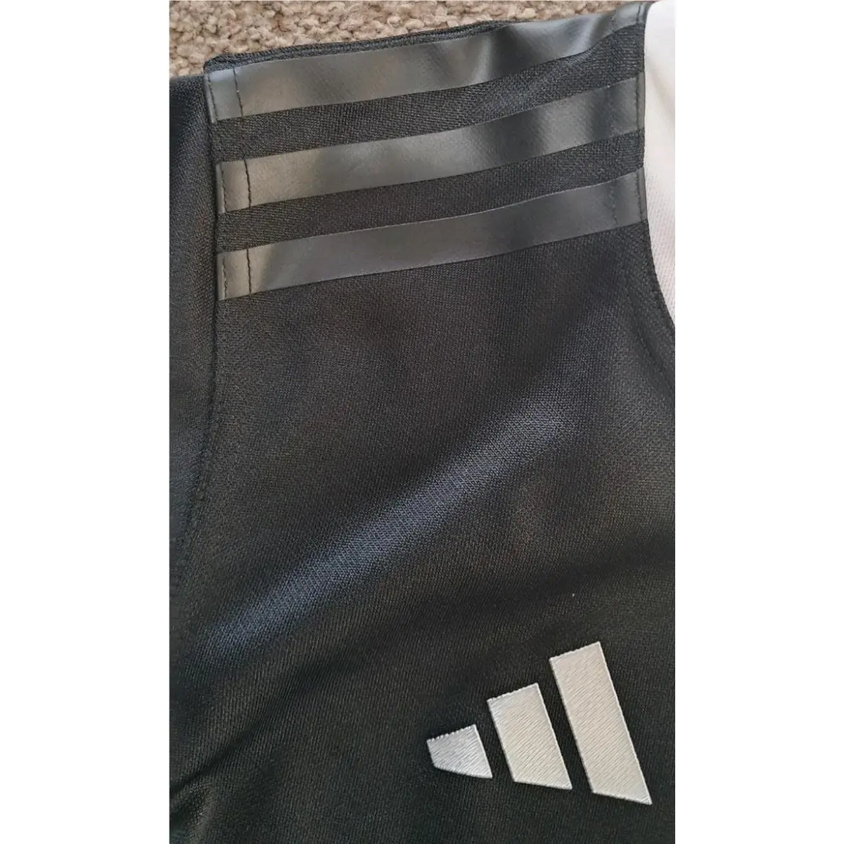 Adidas clothing - Black (UPC: 197610500959) 4
