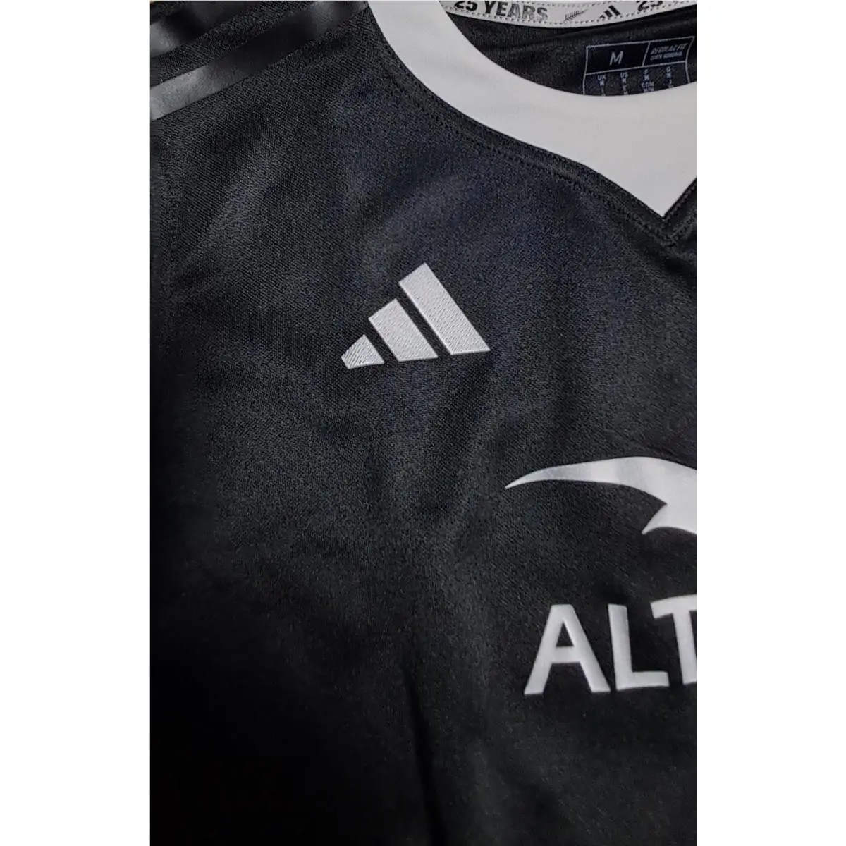 Adidas clothing - Black (UPC: 197610500959) 7