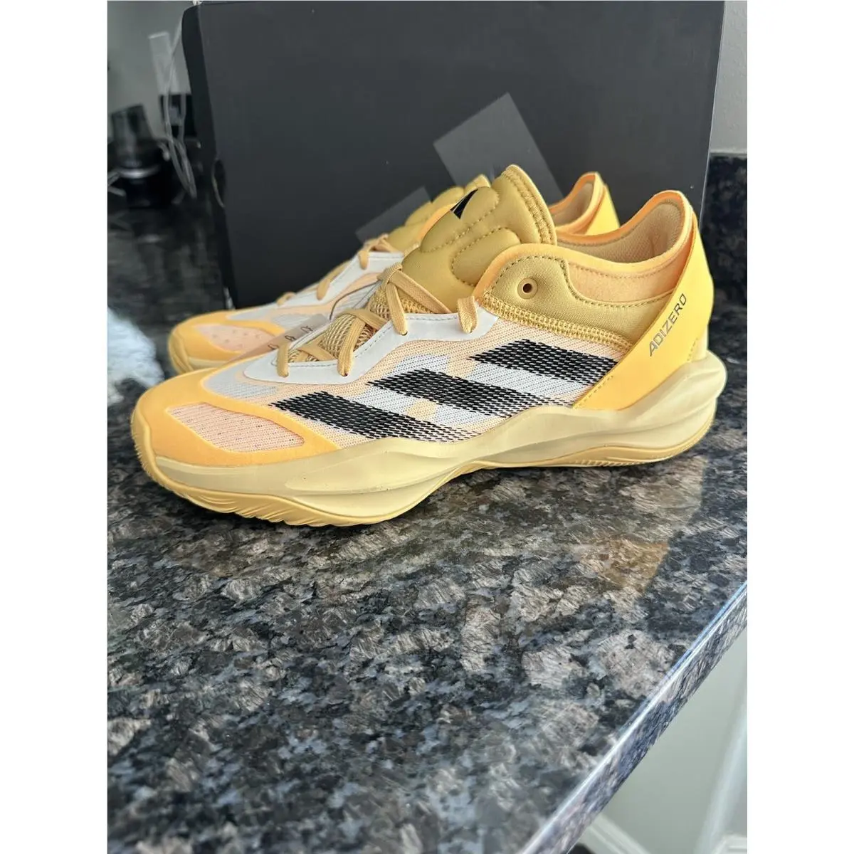 Adidas Adizero Select 2.0 In Semi Spark Yellow Core Black Sz 8 Men 9 Lady