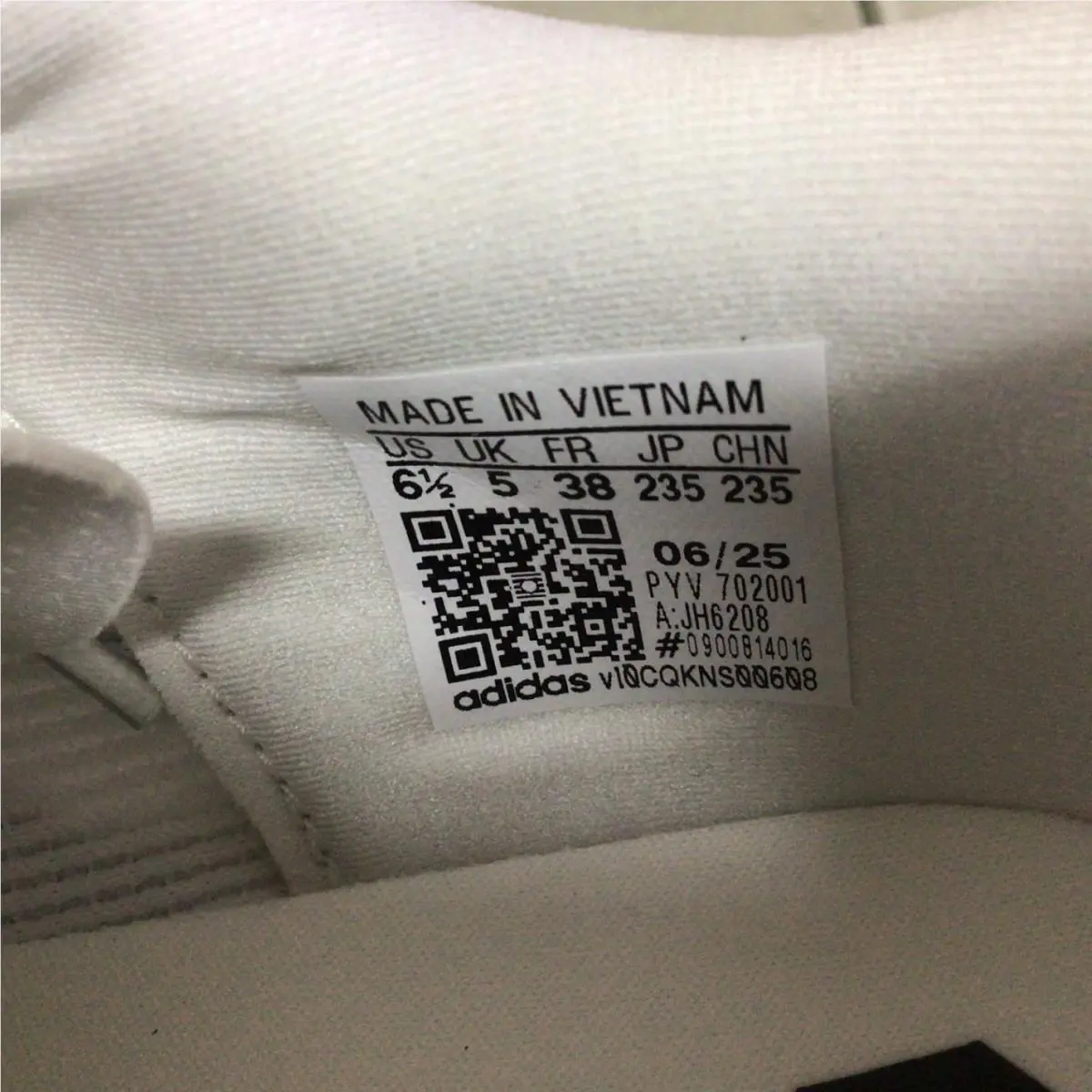 Adidas shoes - White/Black/White (UPC: 197613211890) 4