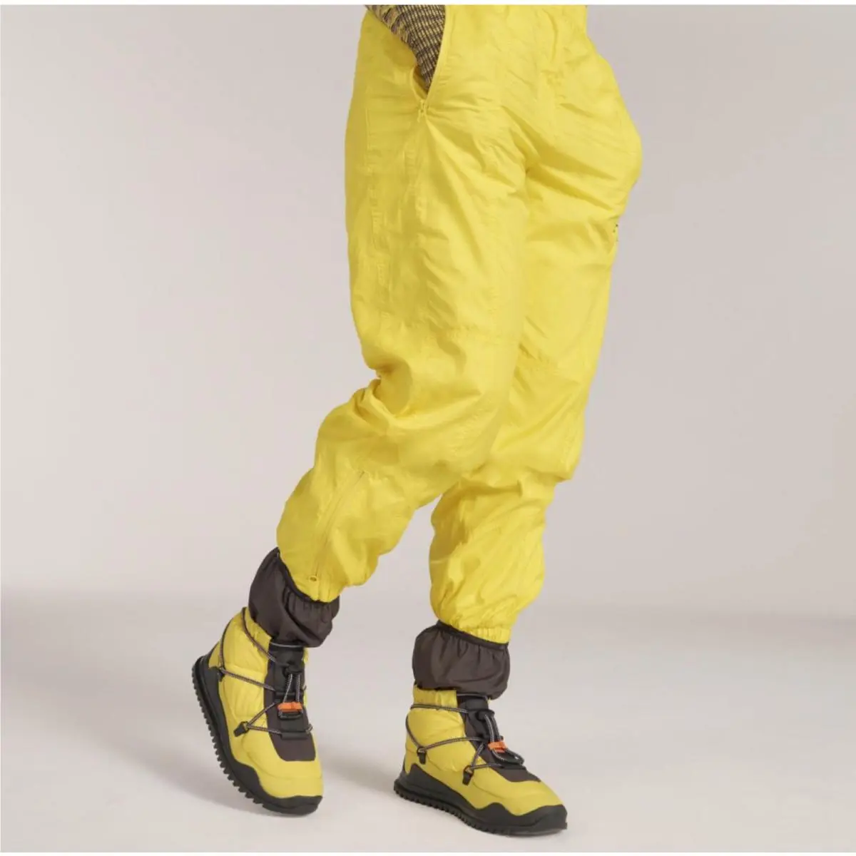 Adidas by Stella Mccartney Women`s Yellow Lined Woven Winter Pants Sz M