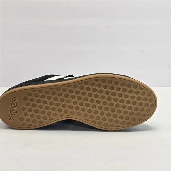 Adidas shoes - Black 3