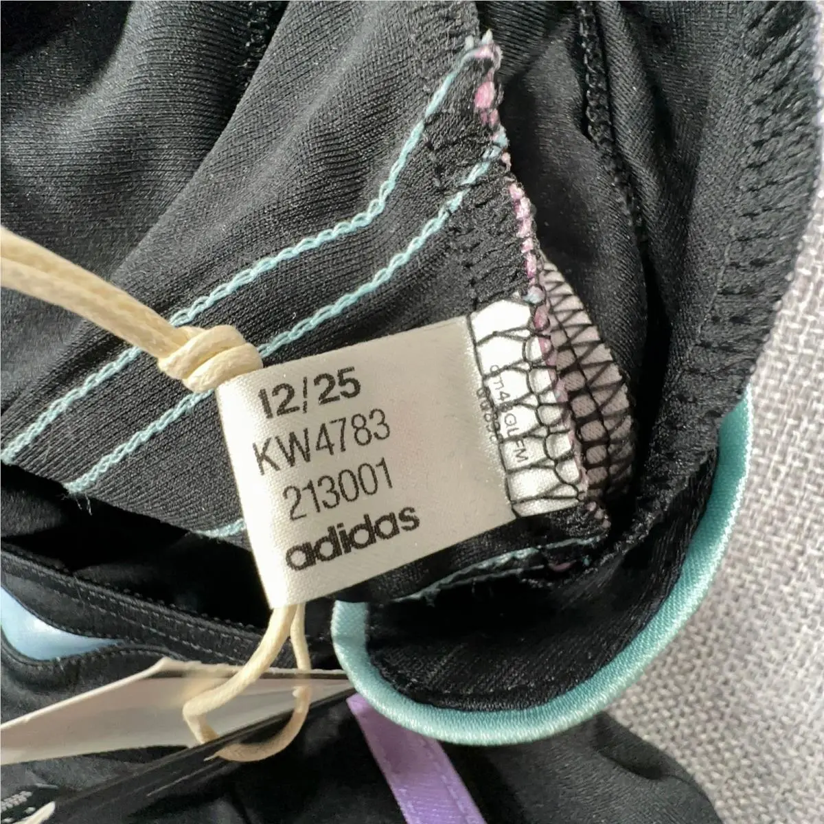 Adidas clothing - Black 11