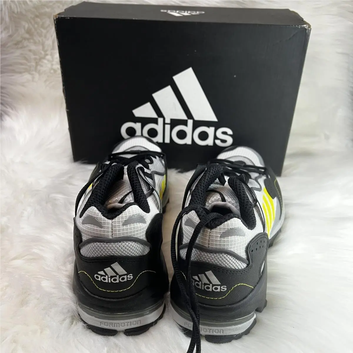 Adidas shoes - Respinse Hoverturf - Respinse Hoverturf - Yellow 2