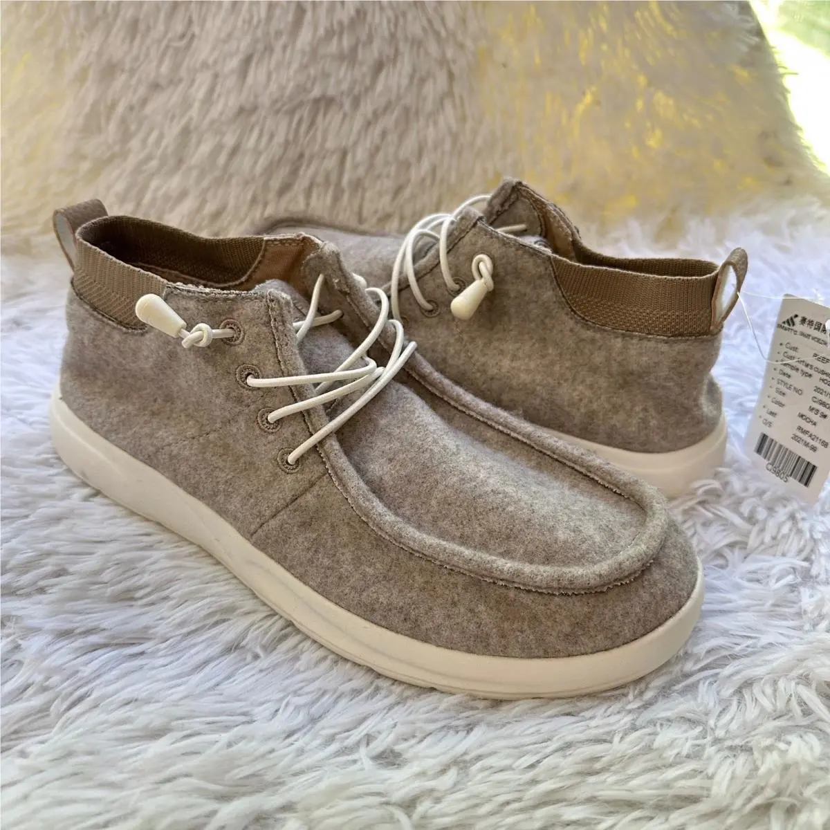 Men`s Cushion Coast Mid Ankle Booties Lace Up in Mocha Size 9 by Reef