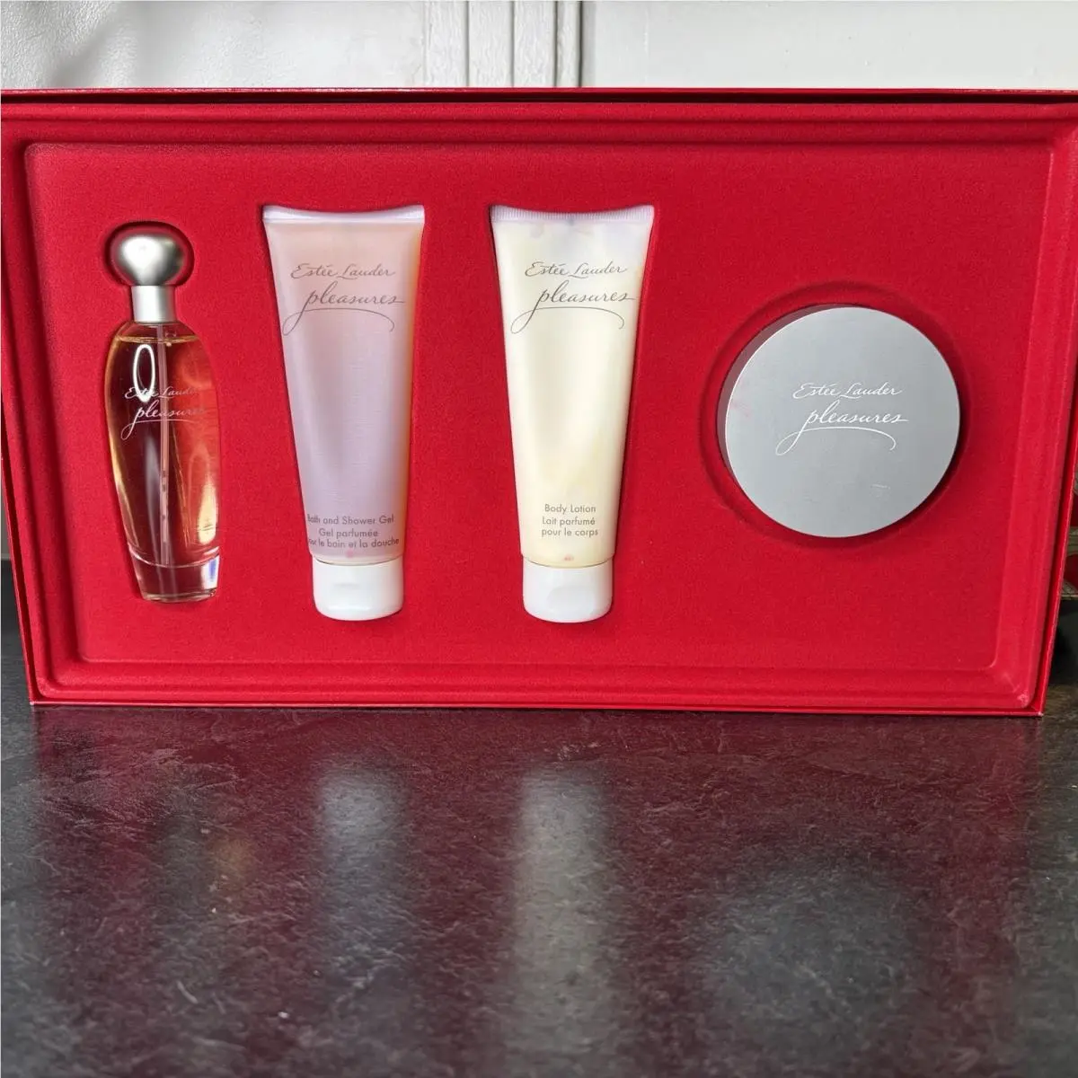 Vhtf Estee Lauder Pleasures Full Size Gift Set Edp Gel Lotion Powder by Estée Lauder
