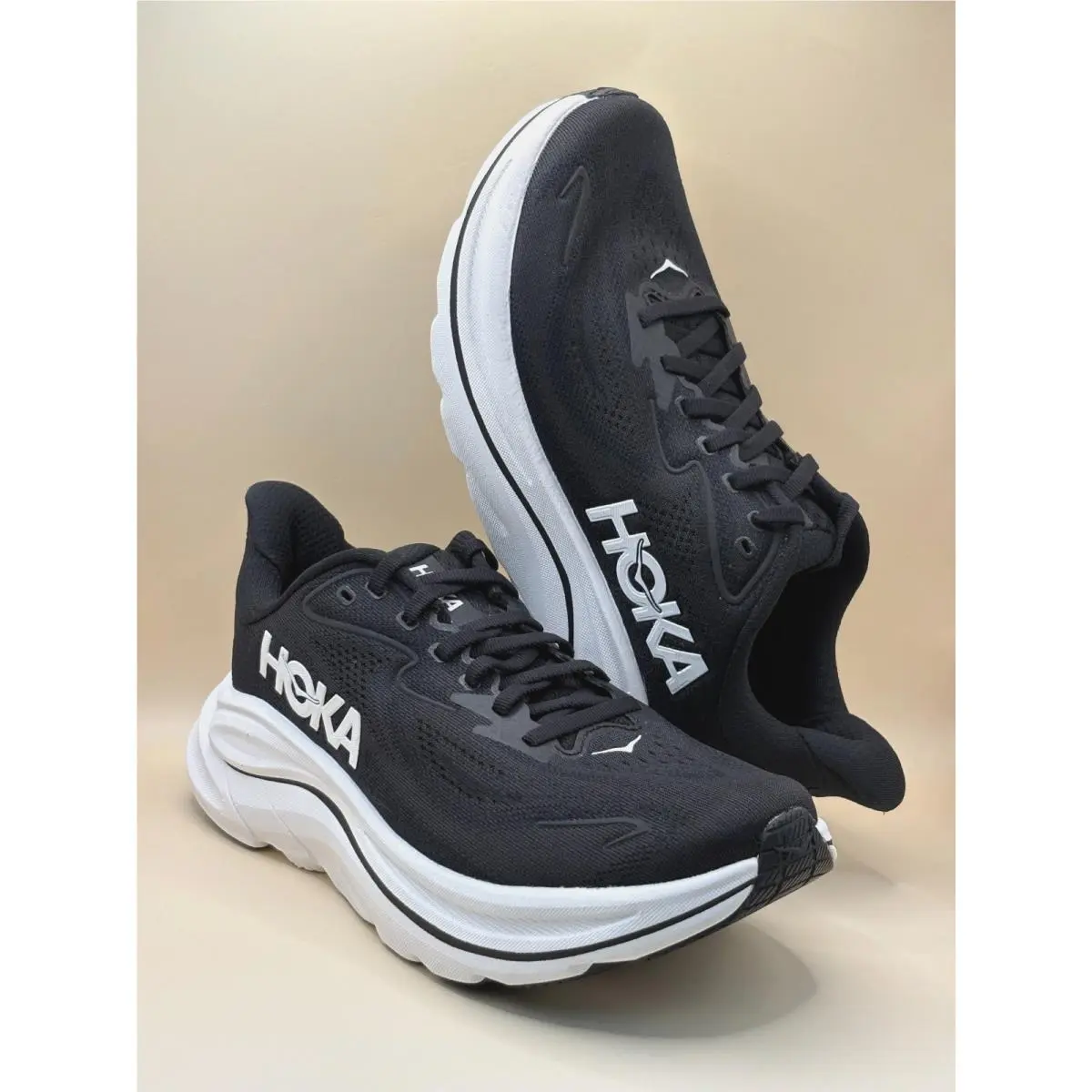 Hoka shoes - HOKA One One CLIFTON 10 - 1162031-BWHT - Black 0