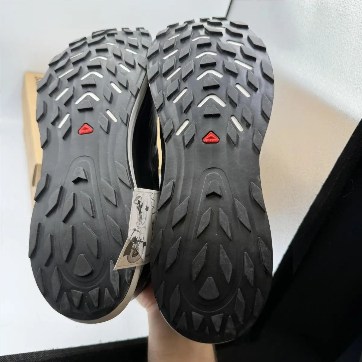 Salomon shoes - Salomon Ultra Glide 2 GTX - Black 9