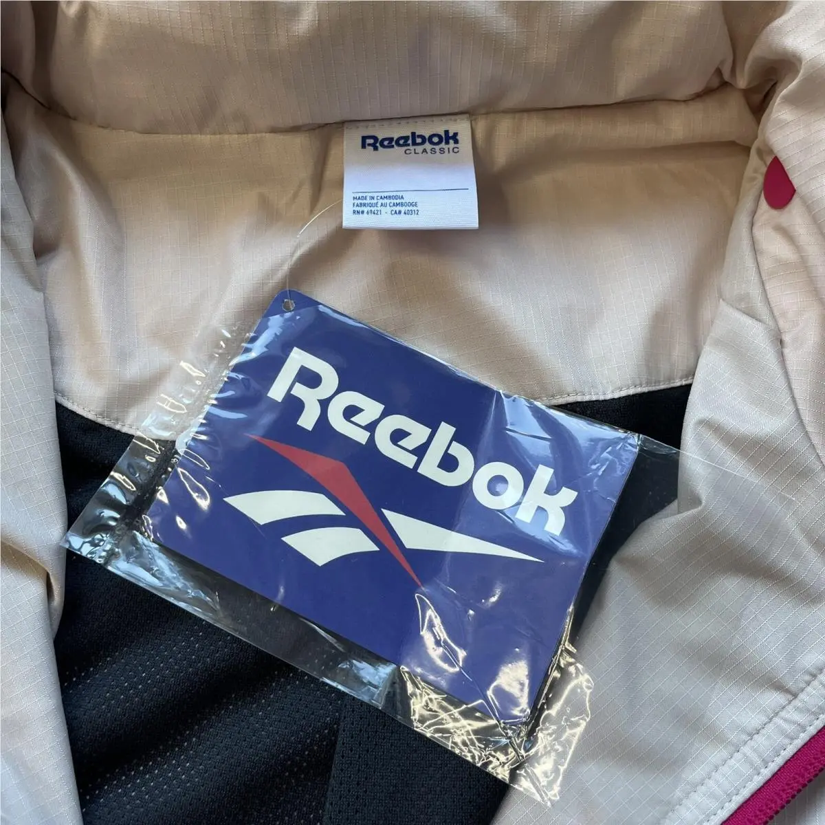 Reebok clothing - Multicolor (UPC: 193102883890) 4