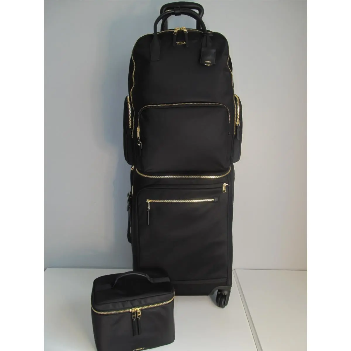 Tumi Voyageur Women`s Black Set Carry On 16 Laptop BP Cosmetic Train Case-nwt