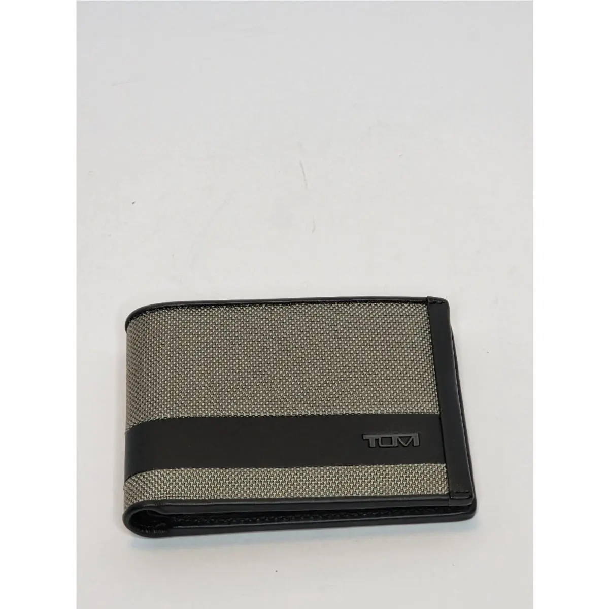 Tumi Men`s Grey Double Billfold