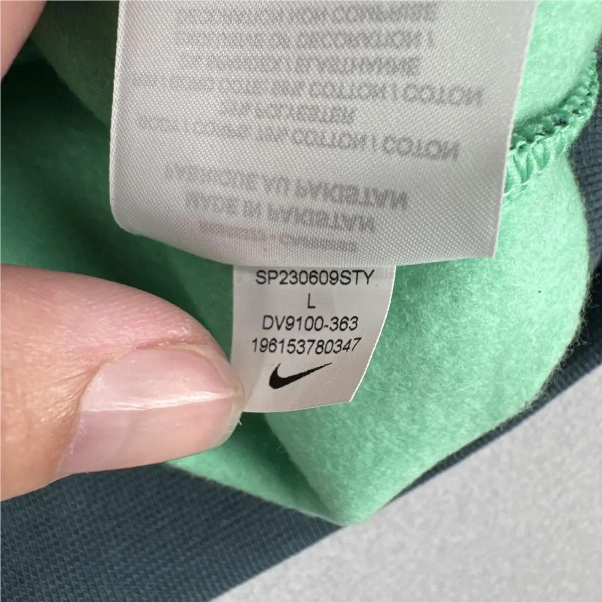 Nike clothing - Green 9