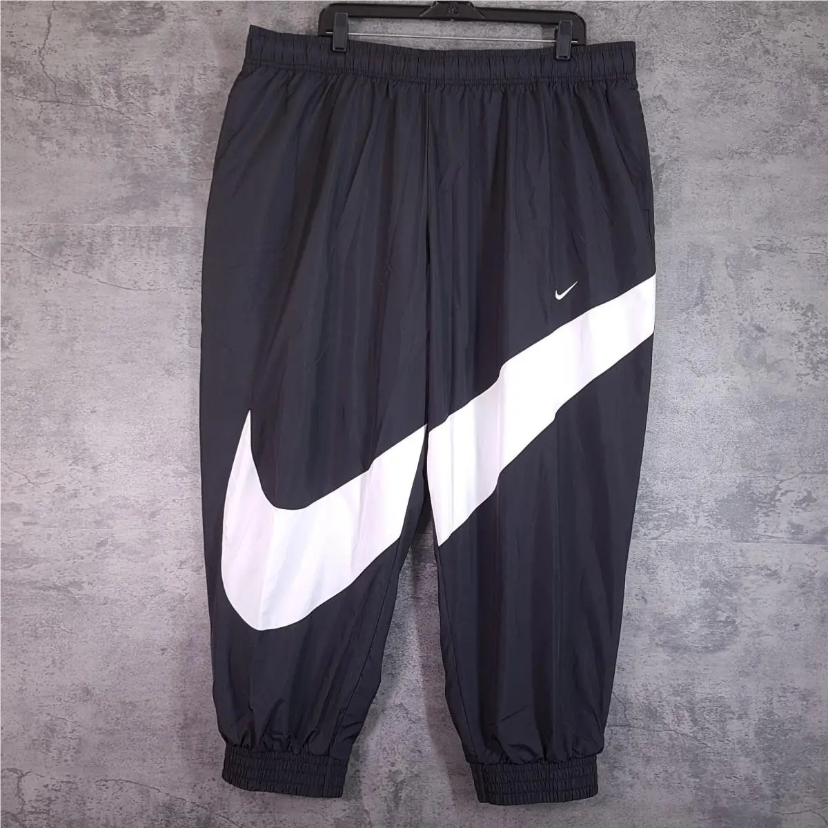 Big Swoosh Woven Sweatpants Womens Size 2X Black HM8978-010 by Nike