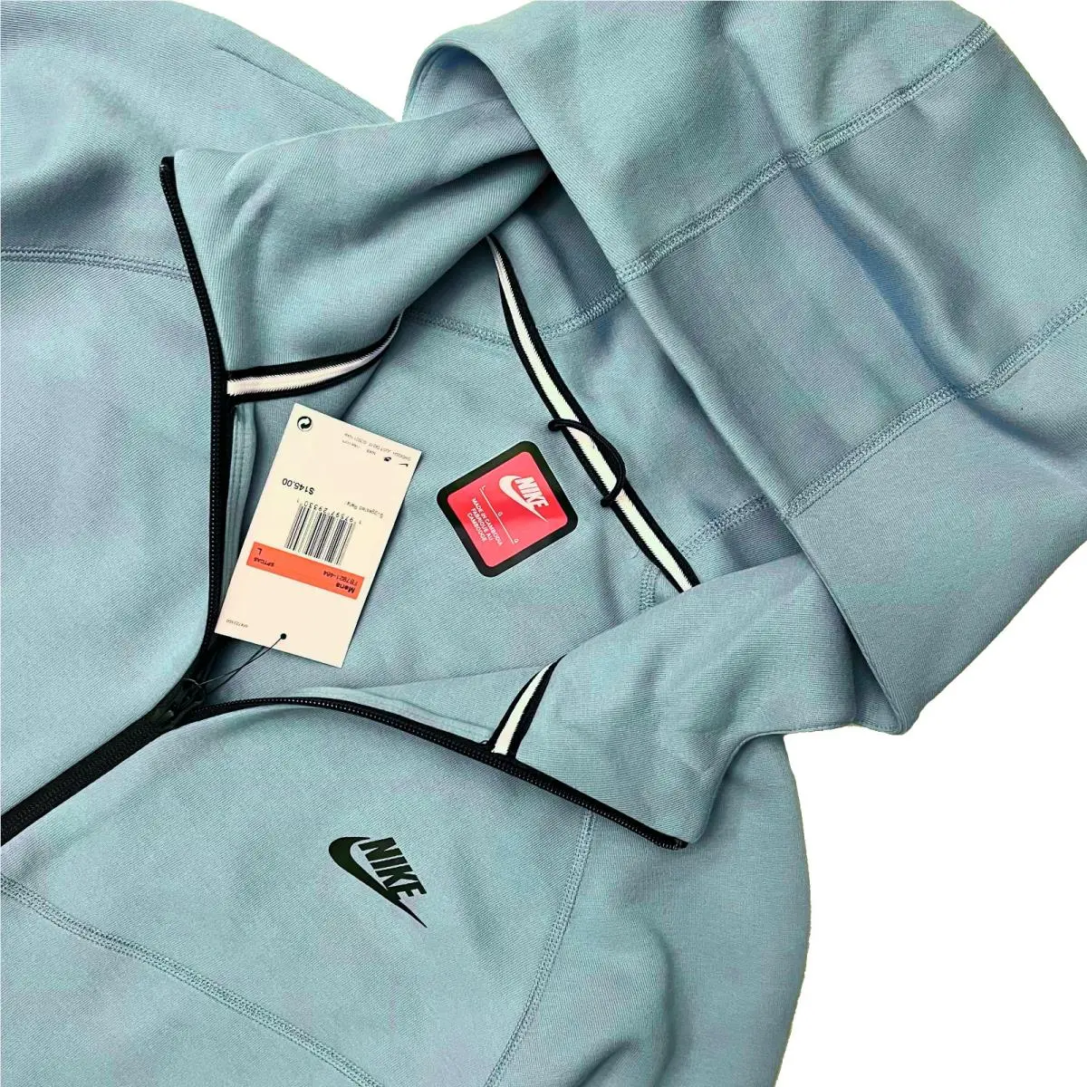 Nike clothing - Blue (UPC: 197597293301) 0