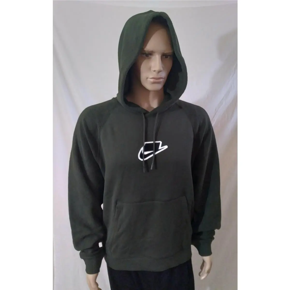 Nike clothing - Green (UPC: 193150992414) 1