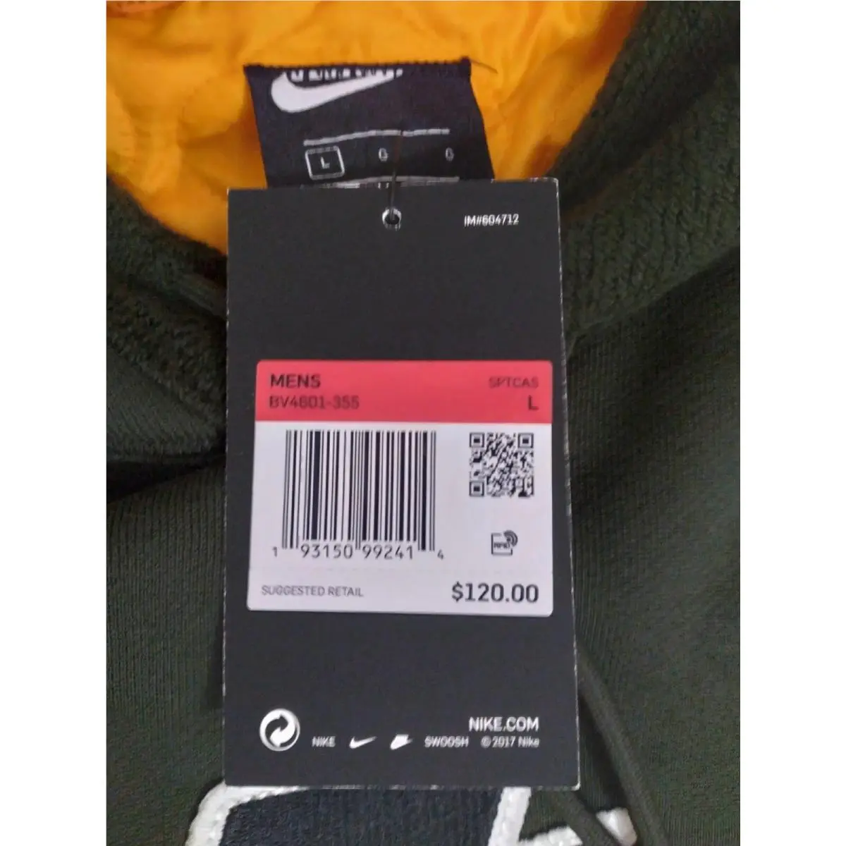 Nike clothing - Green (UPC: 193150992414) 4
