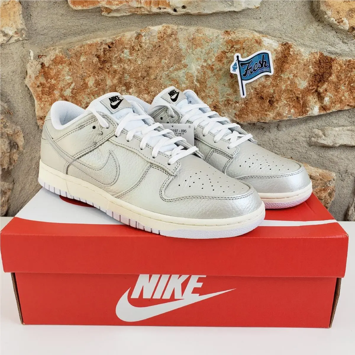 Dunk Low SE Metallic Silver Japan Release Men Sz 10.5 DX3197-095 by Nike