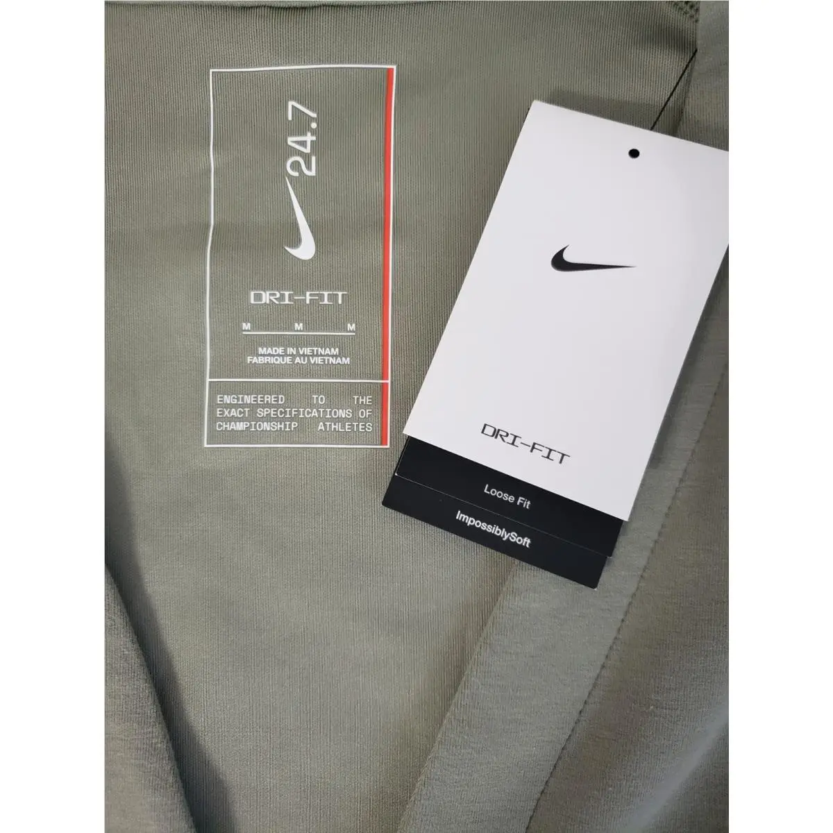 Nike clothing - HQ6948320 - HQ6948320 - Light Army/Steel Green (UPC: 197863884202) 5