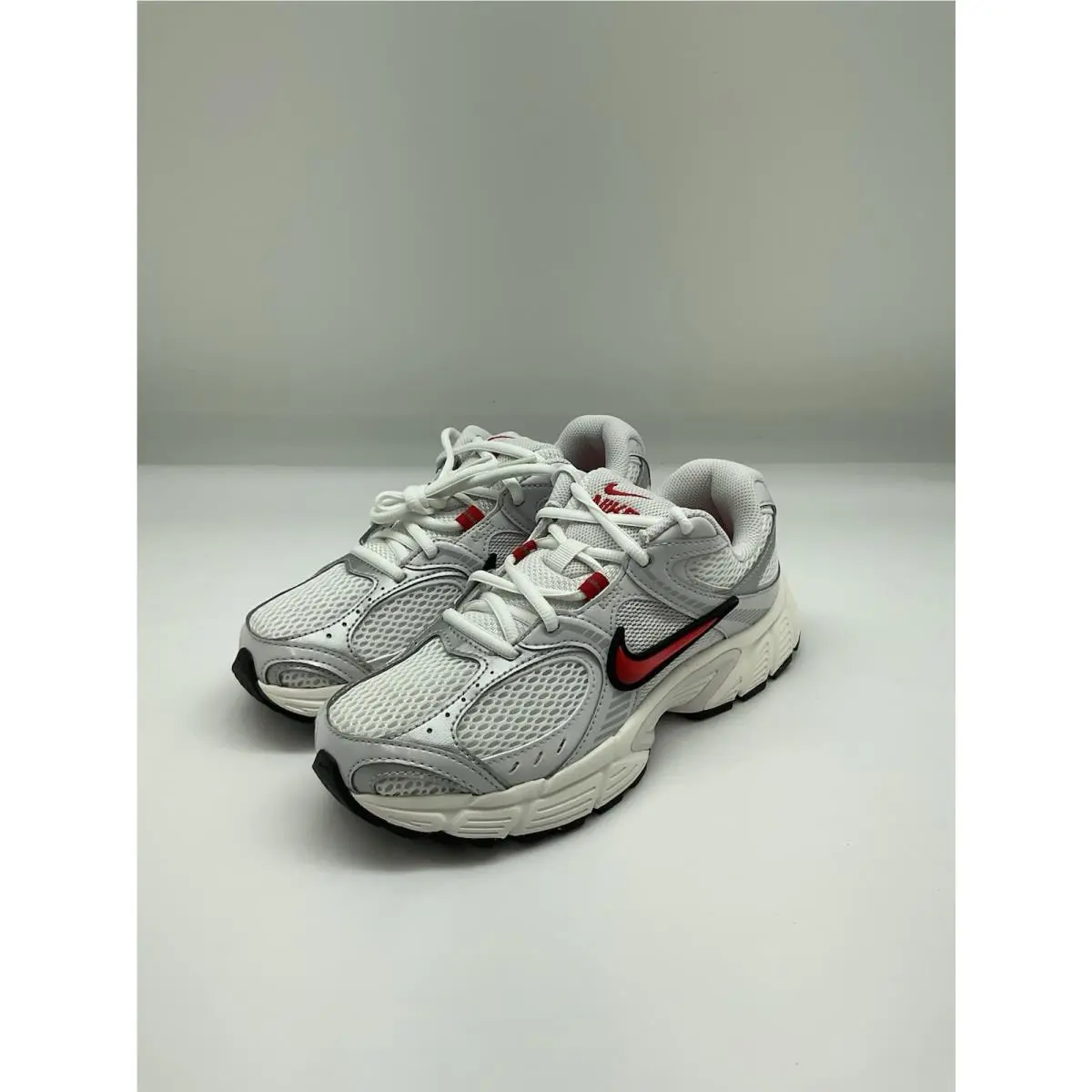 Nike shoes - V5 RNR - RNR - HQ7901-108 - White 0