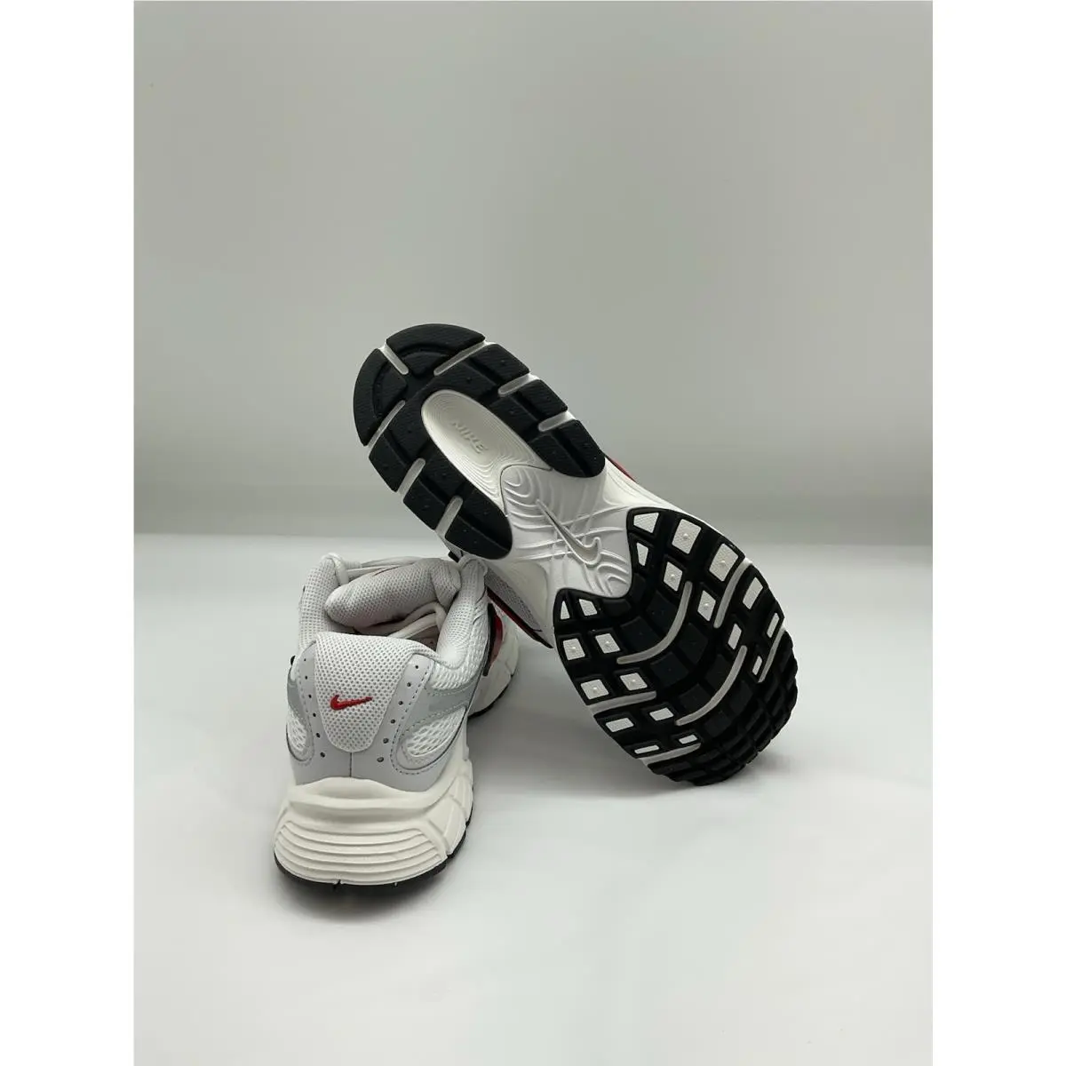 Nike shoes - V5 RNR - RNR - HQ7901-108 - White 3