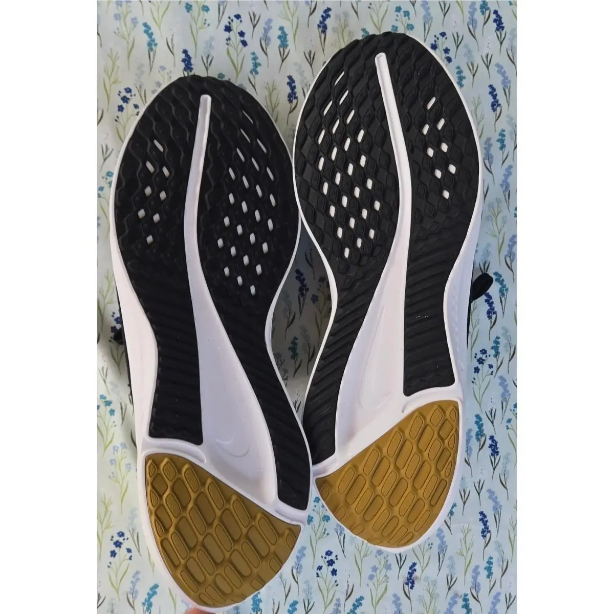 Nike shoes - Quest 5 - Quest - Black 4
