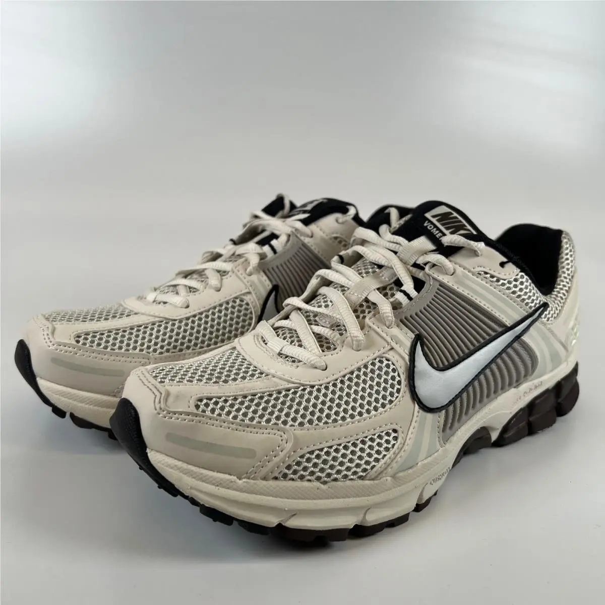 Nike Zoom Vomero 5 Phantom Light Iron Ore FJ2028-001 Womens 12 Running Shoes