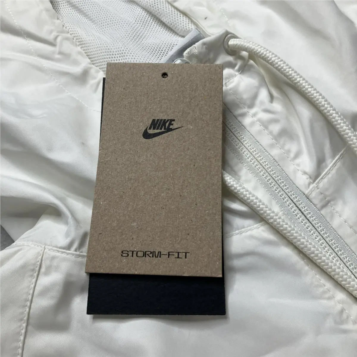 Nike clothing - Nike Windbreaker - Windbreaker - HV8369 HV8369-133 - White (UPC: 198726309603) 4