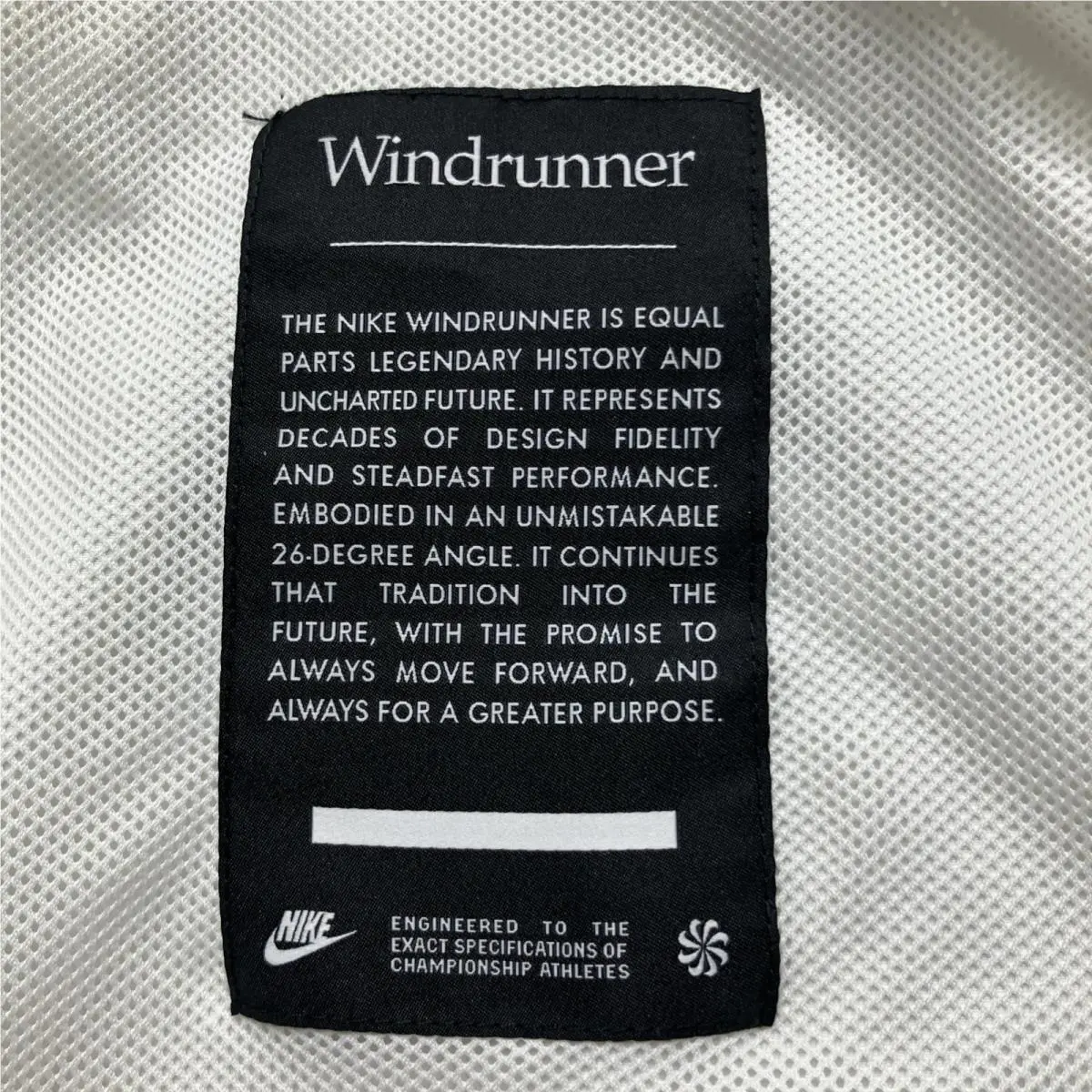 Nike clothing - Nike Windbreaker - Windbreaker - HV8369 HV8369-133 - White (UPC: 198726309603) 10