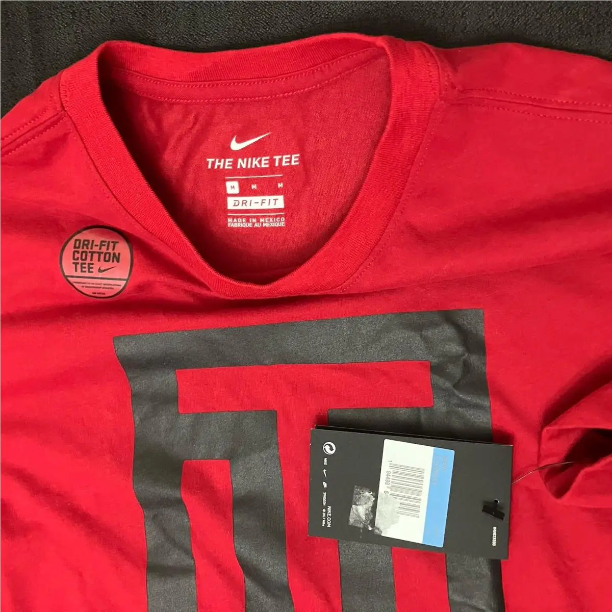 Nike clothing - Tiger Woods Frank Tiger Crew Top - Sunday Red Black 4