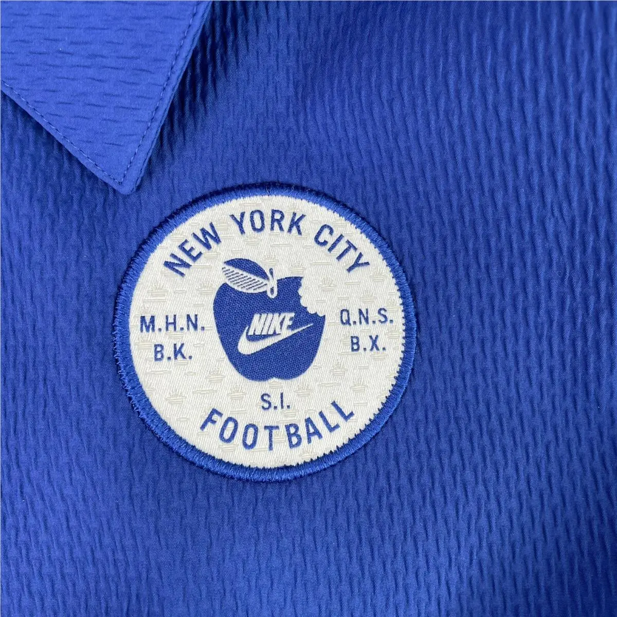 Nike clothing - Blue (UPC: 192502811663) 3