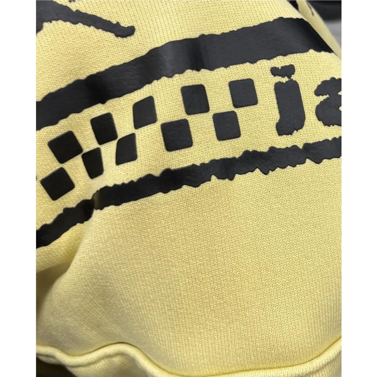 Nike clothing - Canary 2
