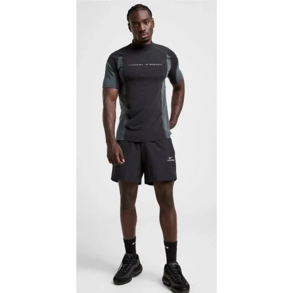 Nike clothing - Nike Dri-Fit - IB1522-010 - Black 10