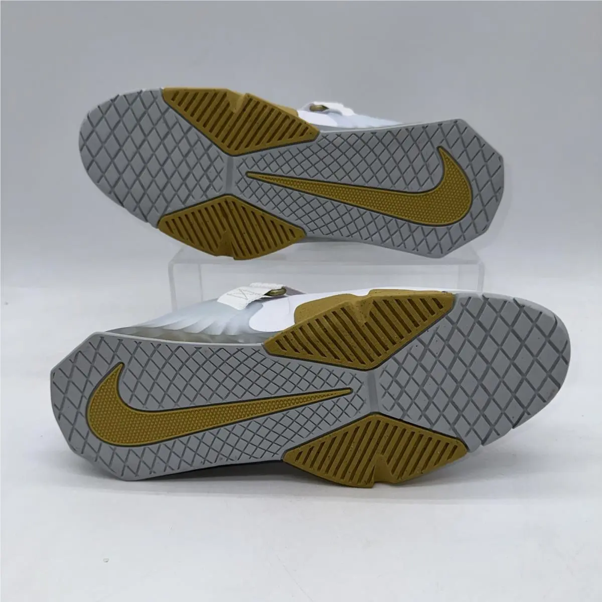Nike shoes - Nike Savaleos - Savaleos - Cv5708-101 - White 1